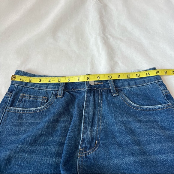 Shein High Waisted Denim Jean Shorts Size 6 - Picture 4 of 7